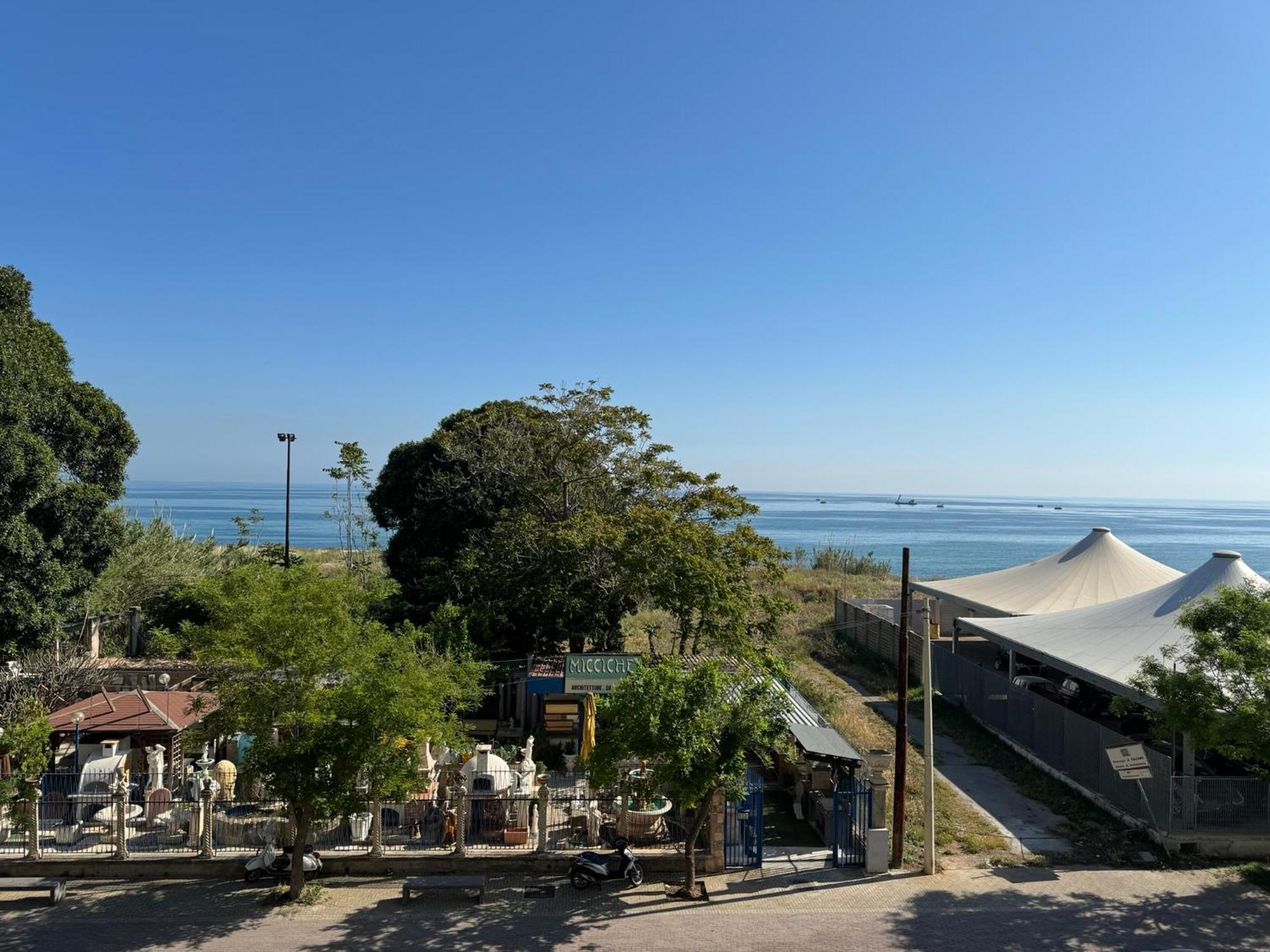 Domus Fysi Hotel Palermo Luaran gambar